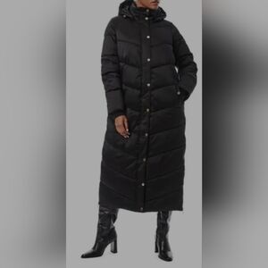 Bernardo Long Hooded Puffer Coat - Black